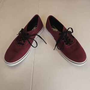 Vans Lace Up Sneakers Burgundy Women's 7.5 Men's 6 Burgundy